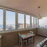 Wow Waterfront باري