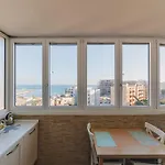 Wow Waterfront شقة