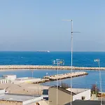 شقة Wow Waterfront