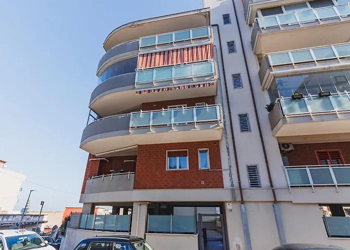 Wow Waterfront Apartment Bari